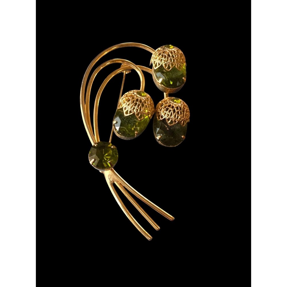 Vintage Sarah Coventry D&E Juliana Touch Of Elegance Gold-Tone Brooch Green